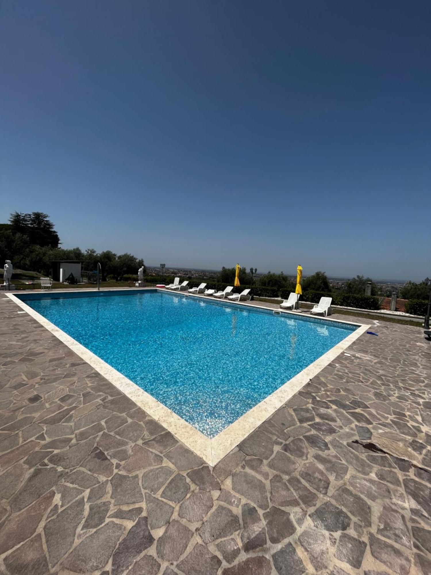 Villa Wuthering Heights Rom Exterior foto